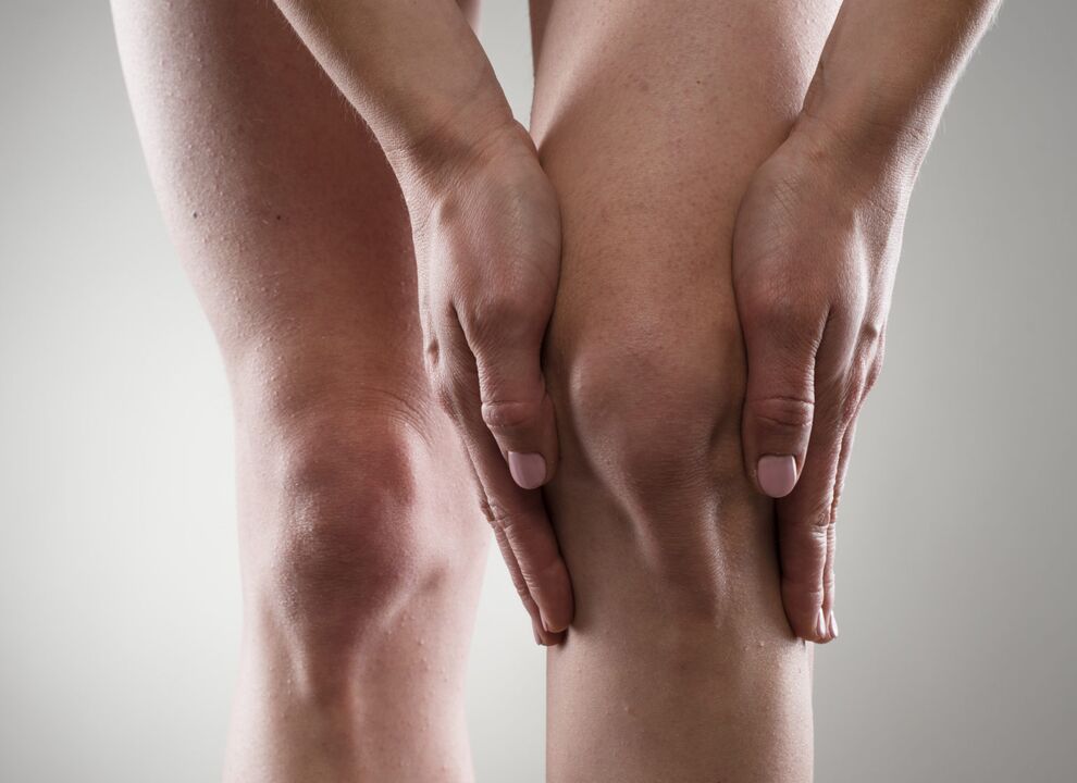 Osteoarthritis vum Kniegelenk, manifestéiert sech als Schmerz a Steifheit